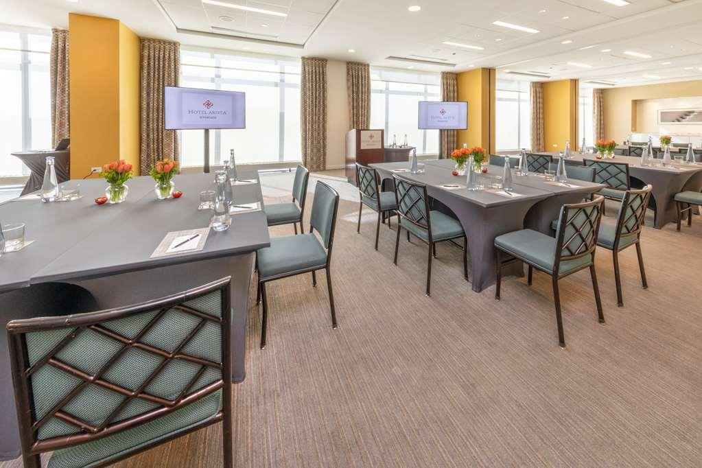 Hotel Arista Naperville Bagian luar foto